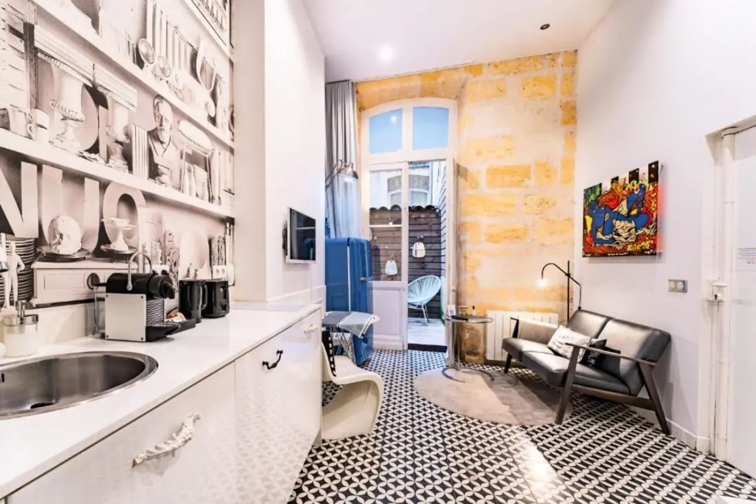Studio D'architecte Charmant Dans Un Immeuble Du Xviiième Dans Le Centre