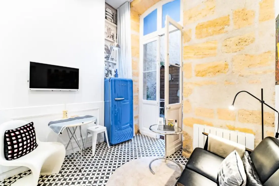 Studio D'architecte Charmant Dans Un Immeuble Du Xviiième Dans Le Centre