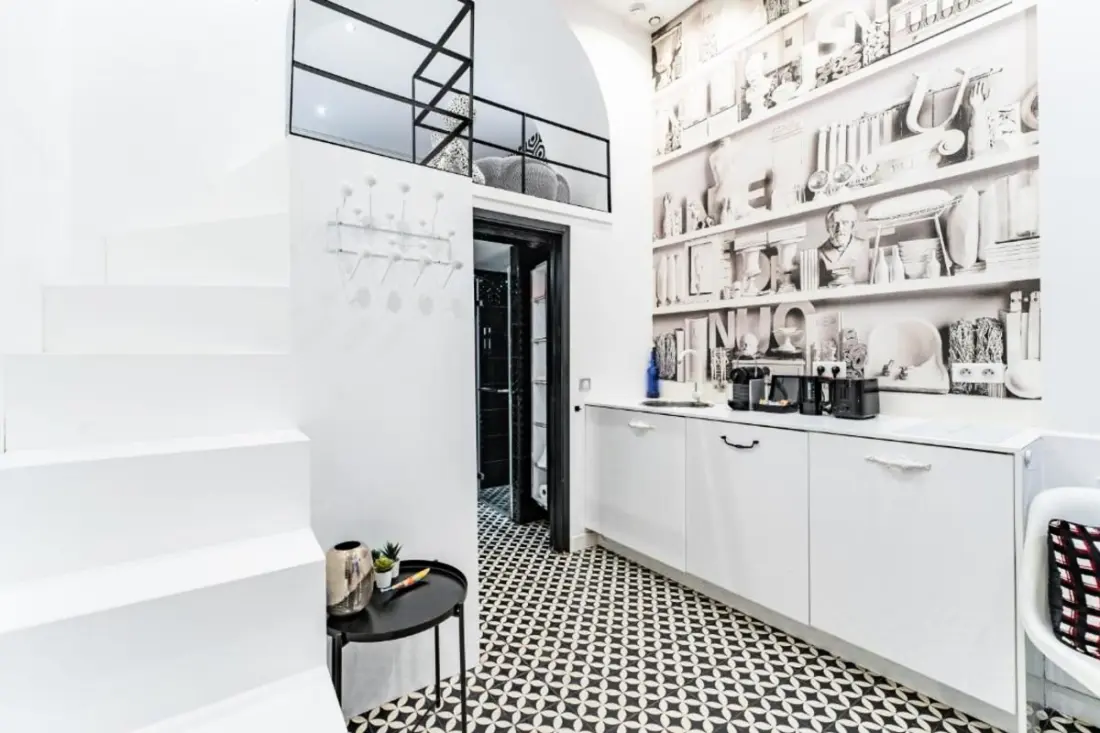 Studio D'architecte Charmant Dans Un Immeuble Du Xviiième Dans Le Centre