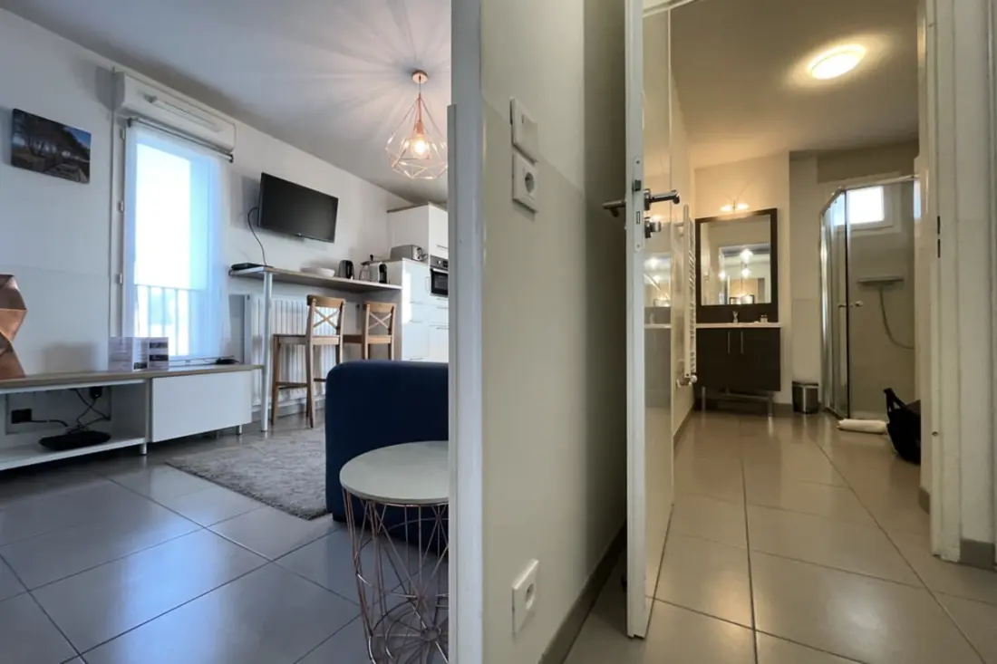 Studio Harmonieusement Aménagé Avec Parking Et Terrasse Vers La Cité Du Vin