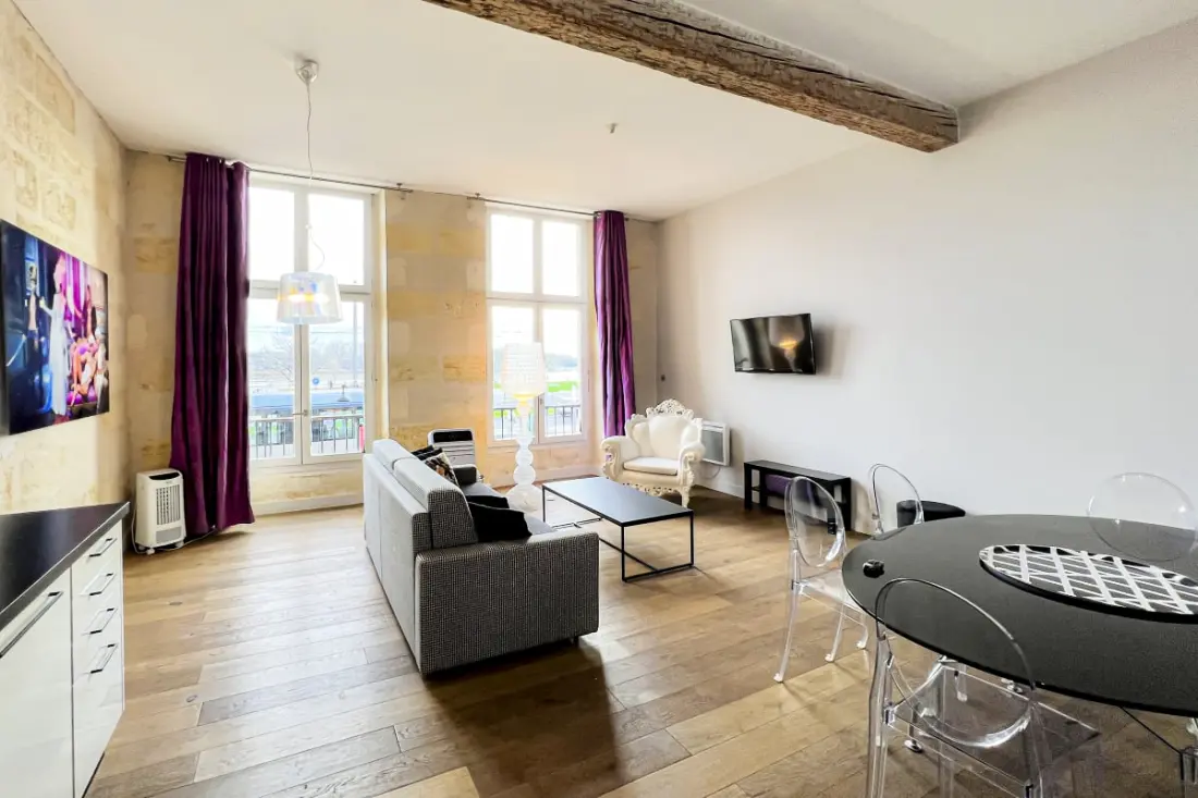 Superbe Appartement 2 Chambres Avec Vue Sur La Garonne
