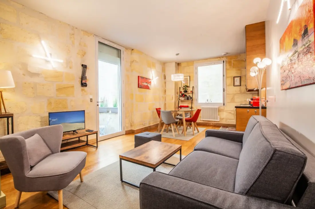 Superbe Appartement à La Belle Pierre Pour 4 Dans La Rue Des Antiquaires