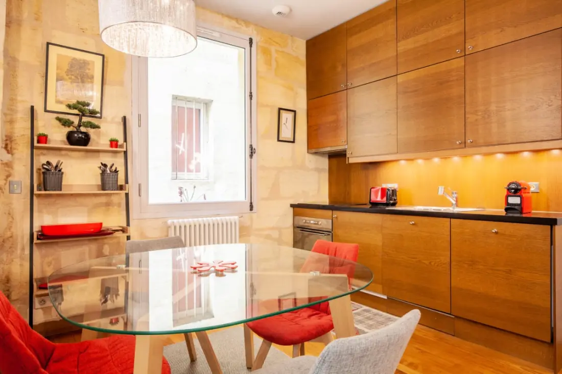 Superbe Appartement à La Belle Pierre Pour 4 Dans La Rue Des Antiquaires