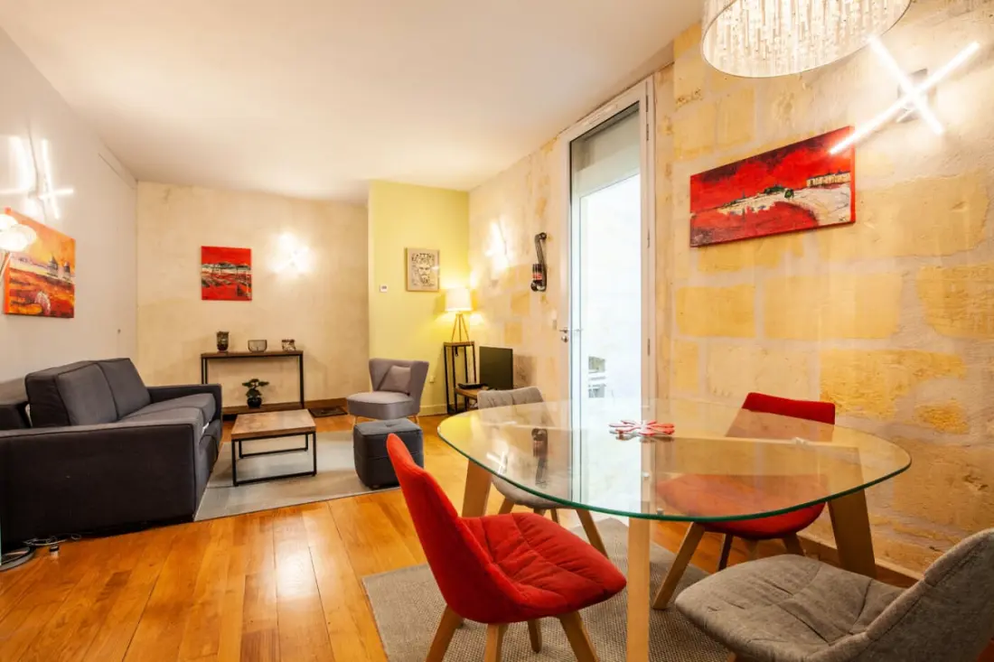 Superbe Appartement à La Belle Pierre Pour 4 Dans La Rue Des Antiquaires