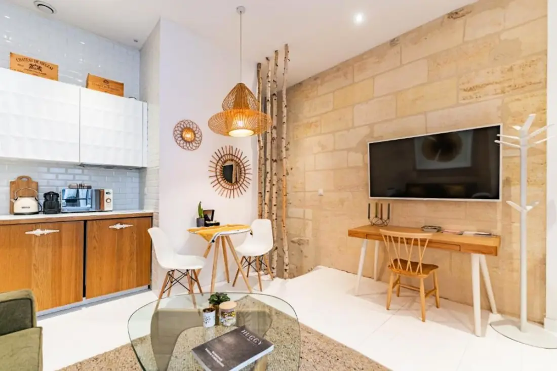 Superbe Appartement Bordelais Plein De Charme Et Lumineux Avec Terrasse