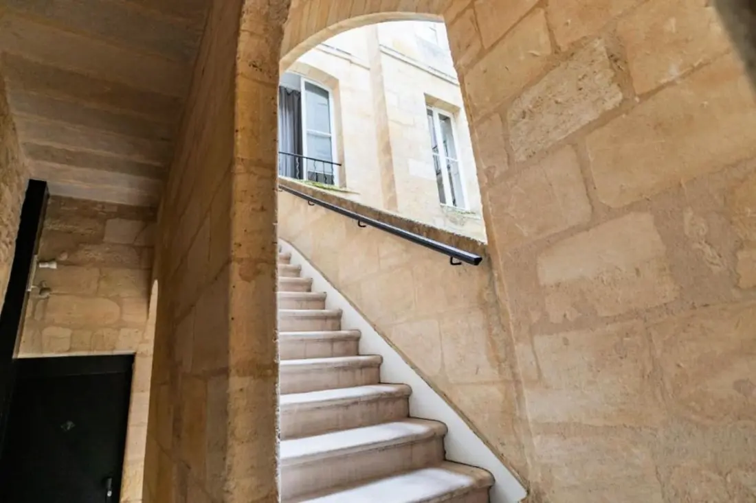 Superbe Appartement Bordelais Plein De Charme Et Lumineux Avec Terrasse