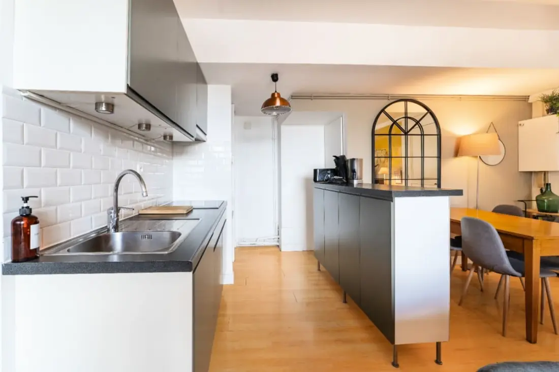 Superbe Appartement Joliment Décoré Pour 4 P Sur Les Quais De Bordeaux