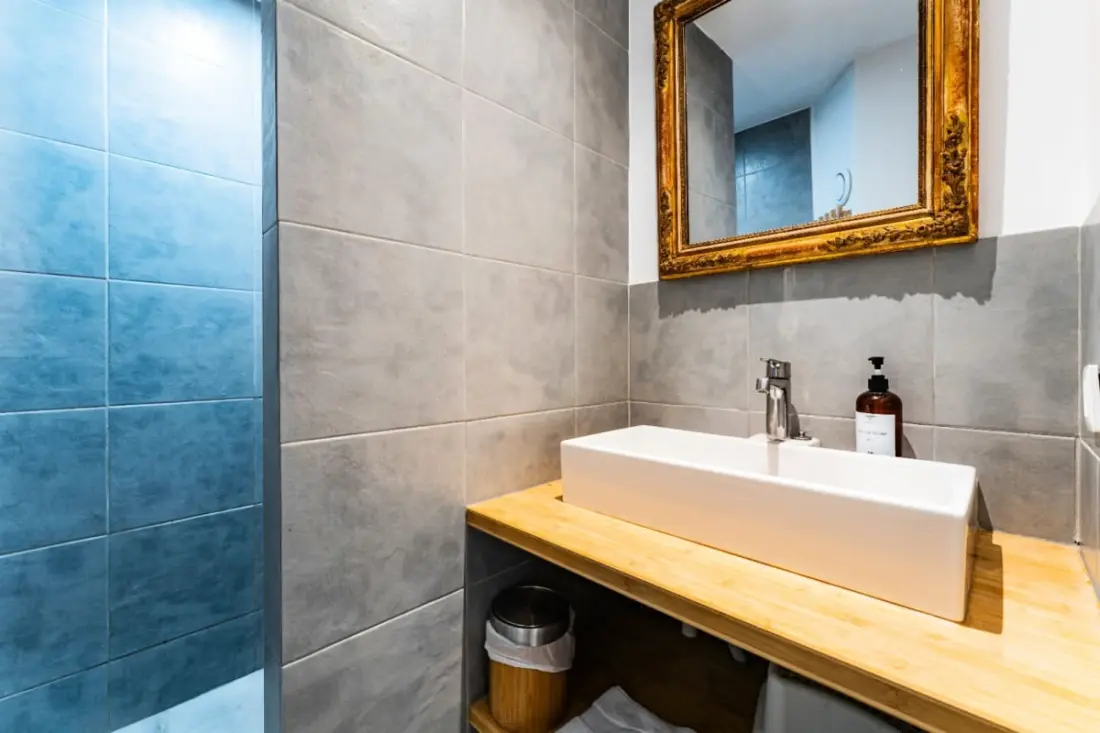 Superbe Appartement Joliment Décoré Pour 4 P Sur Les Quais De Bordeaux