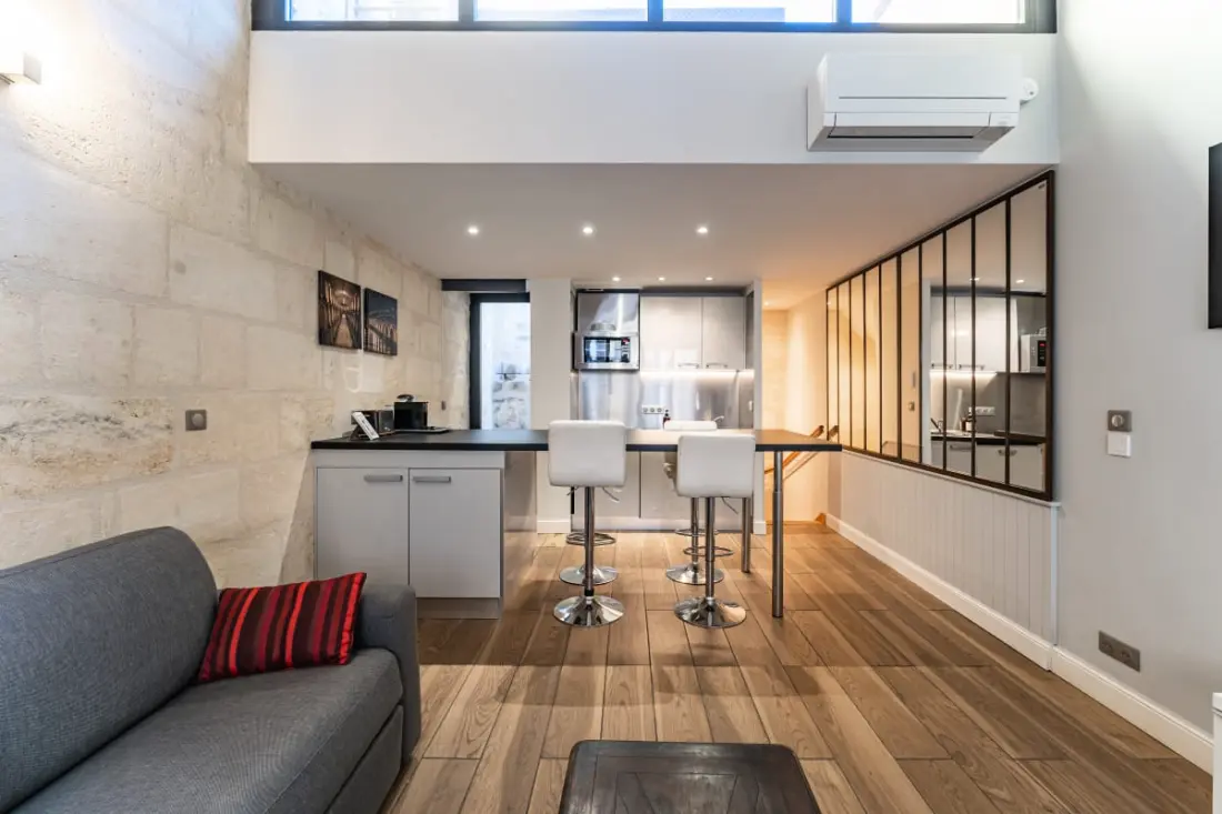 Superbe Duplex De Qualité, En Hypercentre Avec Rooftop Et Climatisation