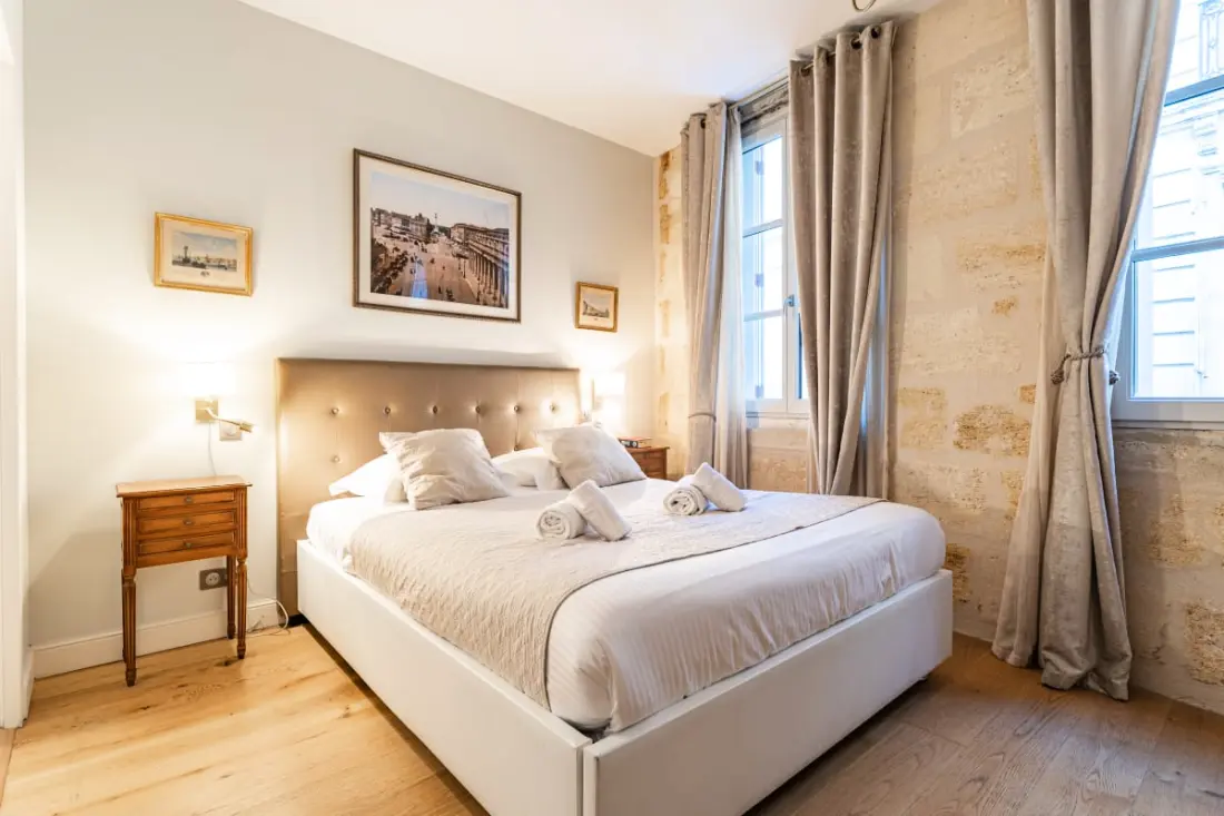 Superbe Duplex De Qualité, En Hypercentre Avec Rooftop Et Climatisation