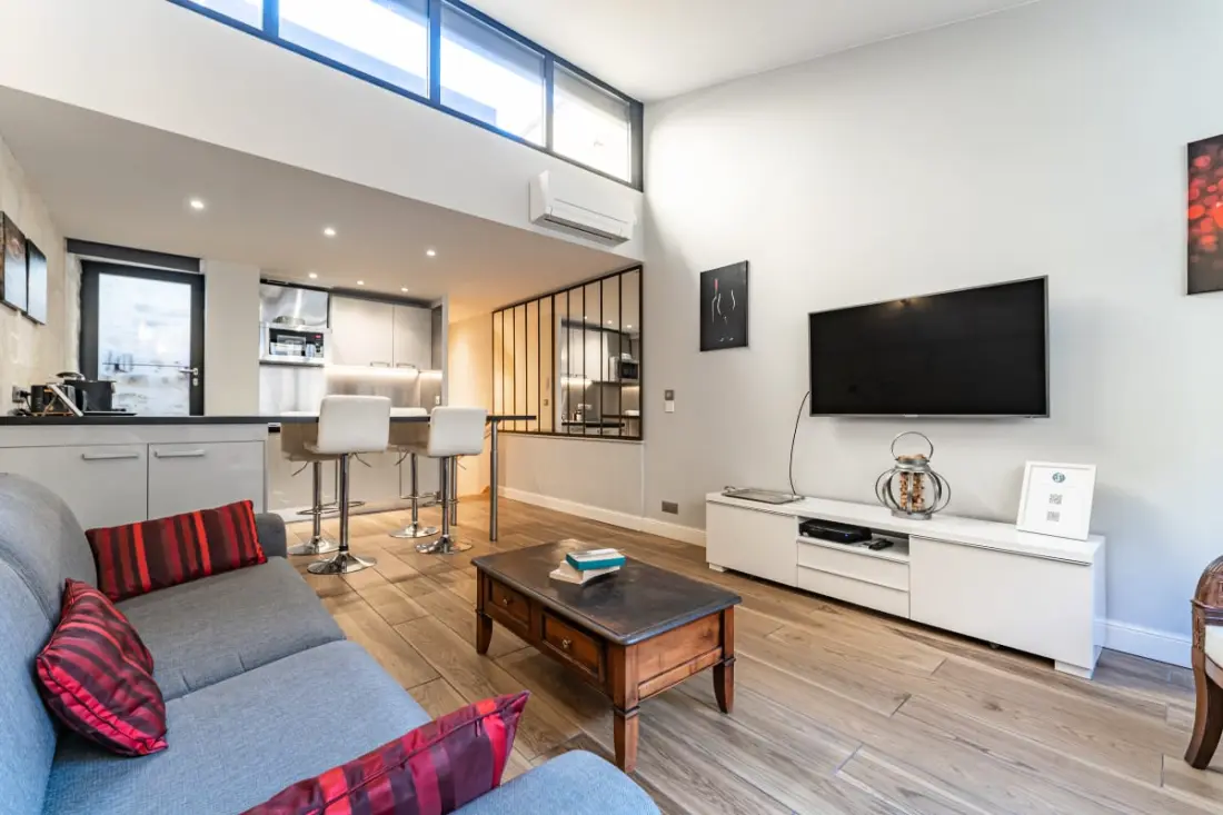Superbe Duplex De Qualité, En Hypercentre Avec Rooftop Et Climatisation