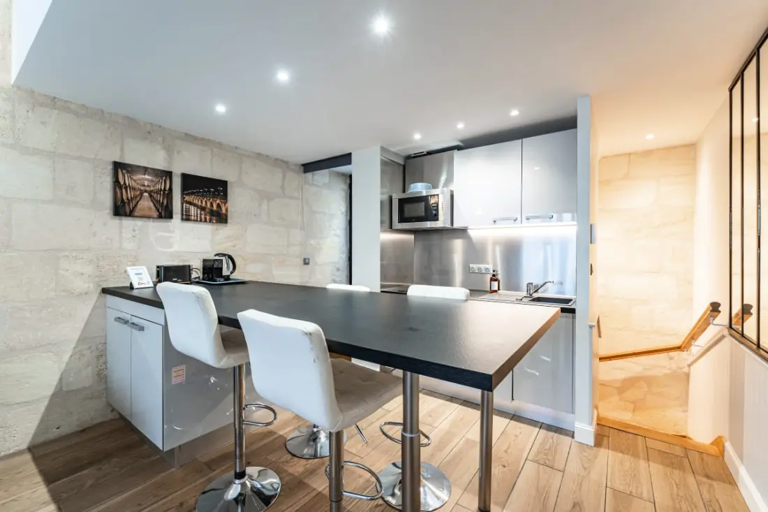 Superbe Duplex De Qualité, En Hypercentre Avec Rooftop Et Climatisation