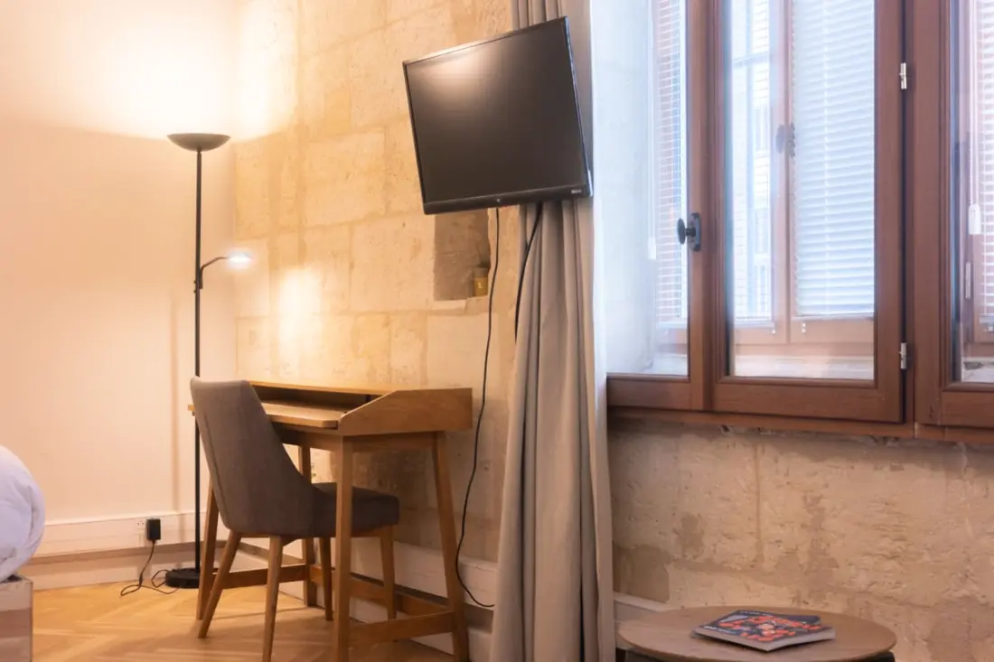 Superbe Appartement Typiquement Bordelais En Hypercentre Pour 2 étoiles★★4 Personnes2 étoiles★★