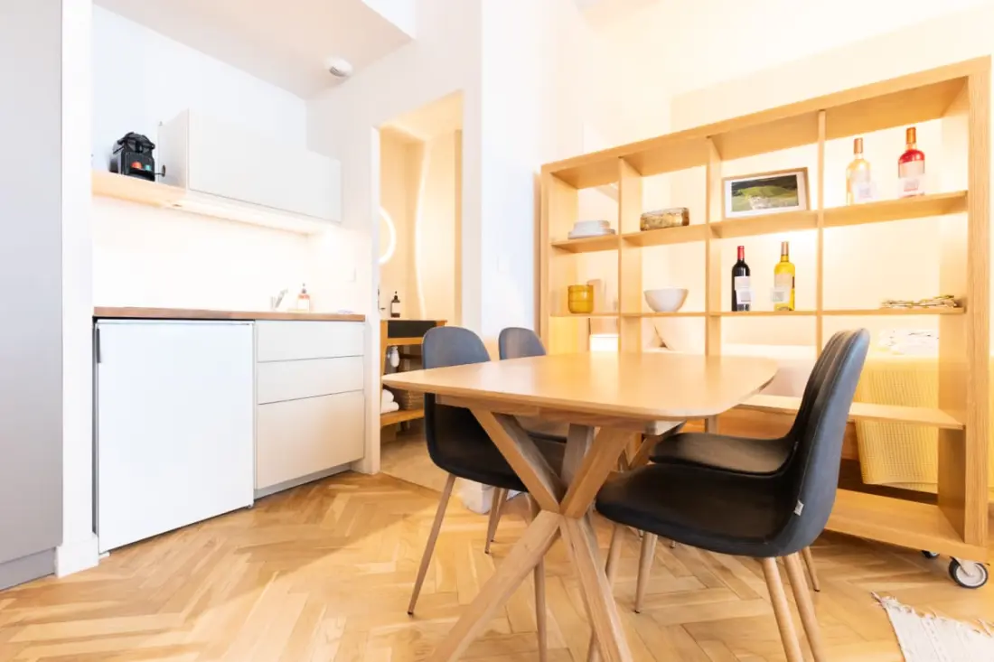 Superbe Appartement Typiquement Bordelais En Hypercentre Pour 2 étoiles★★4 Personnes2 étoiles★★