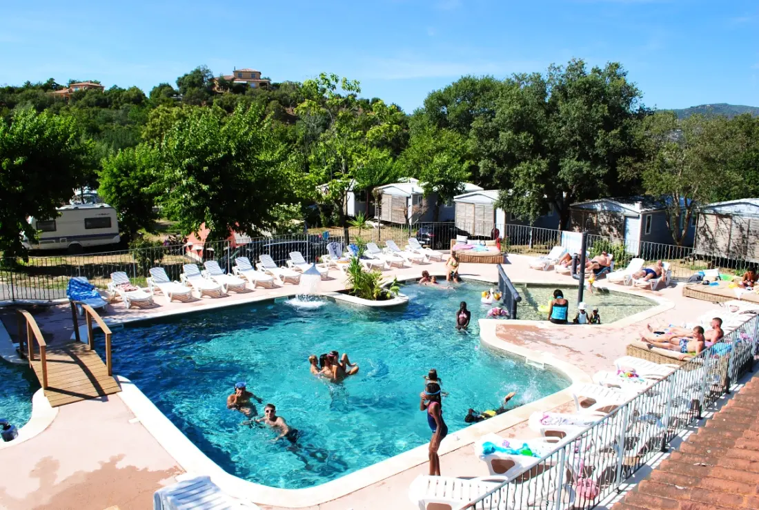 Camping Lou Cabasson 3 étoiles★★★ - Maeva Camping