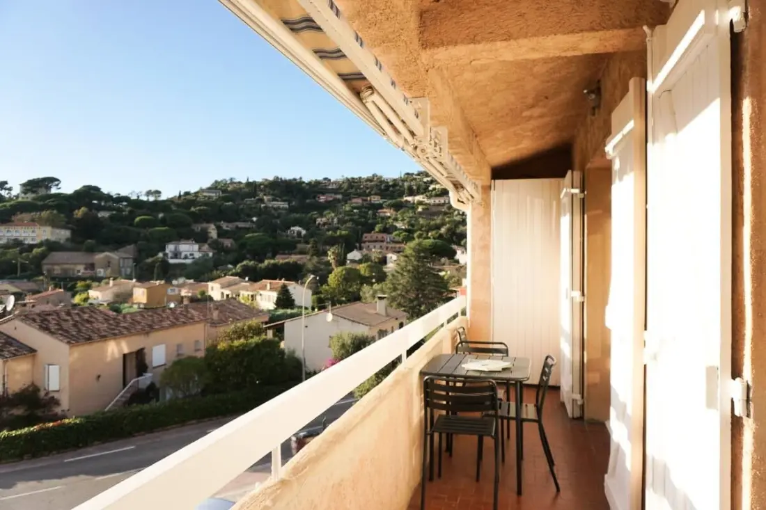 Résidence Appartement Lumineux En Résidence Avec Terrasse