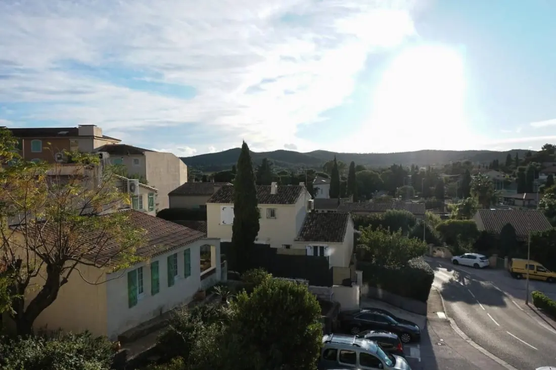 Résidence Appartement Lumineux En Résidence Avec Terrasse