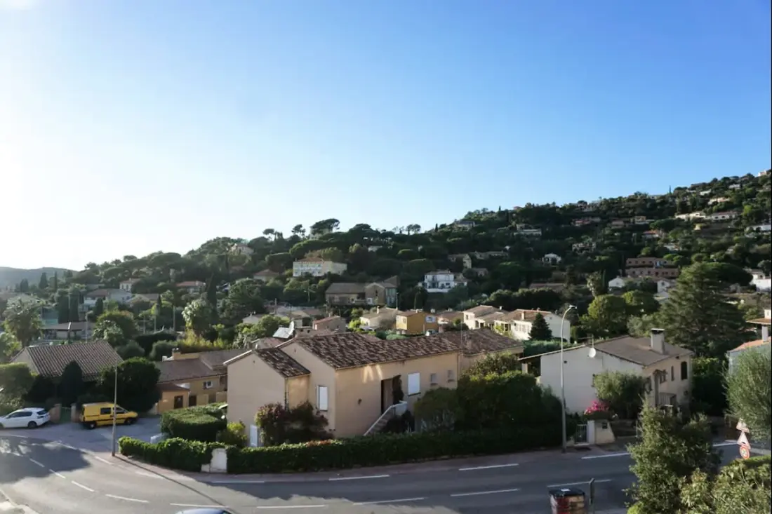 Résidence Appartement Lumineux En Résidence Avec Terrasse