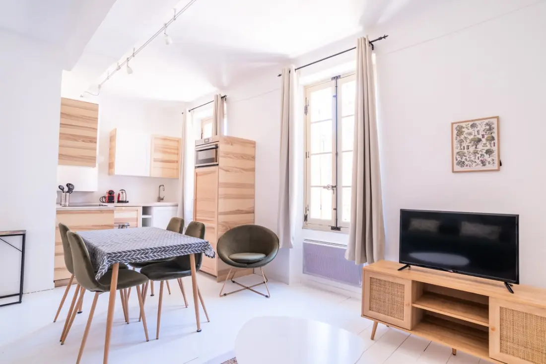 Cosy 36m² Avec Jolie Vue Mer : Centre Village !