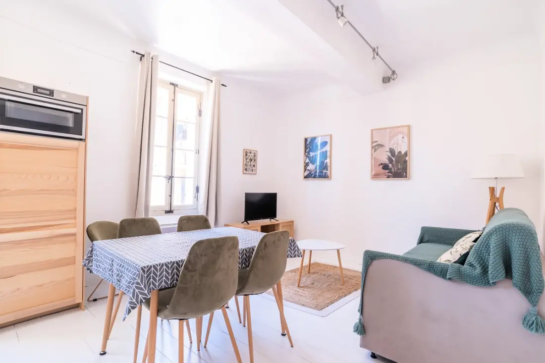 Cosy 36m² Avec Jolie Vue Mer : Centre Village !
