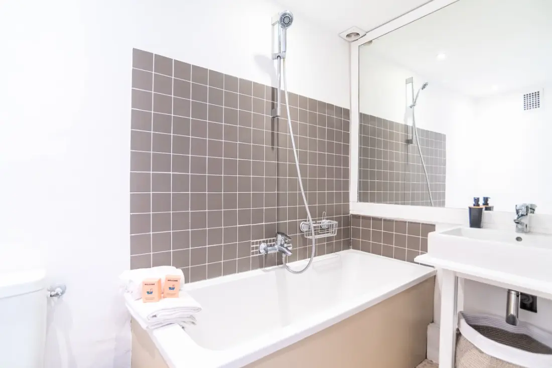 Cosy 36m² Avec Jolie Vue Mer : Centre Village !