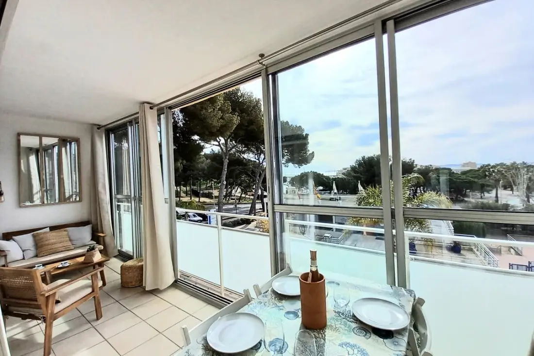 Résidence T2 Vue à 100m De La Plage Avec Parking Privé