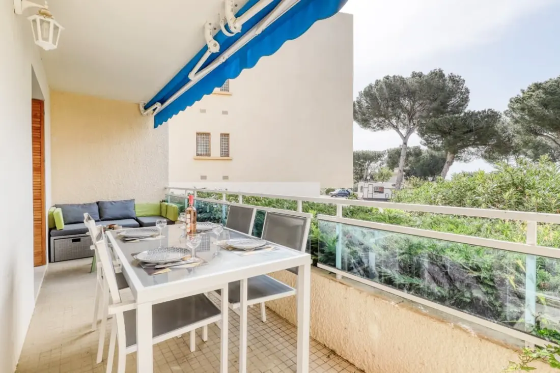 Résidence T3 Récent Dans Résidence Avec Piscine à La Favière