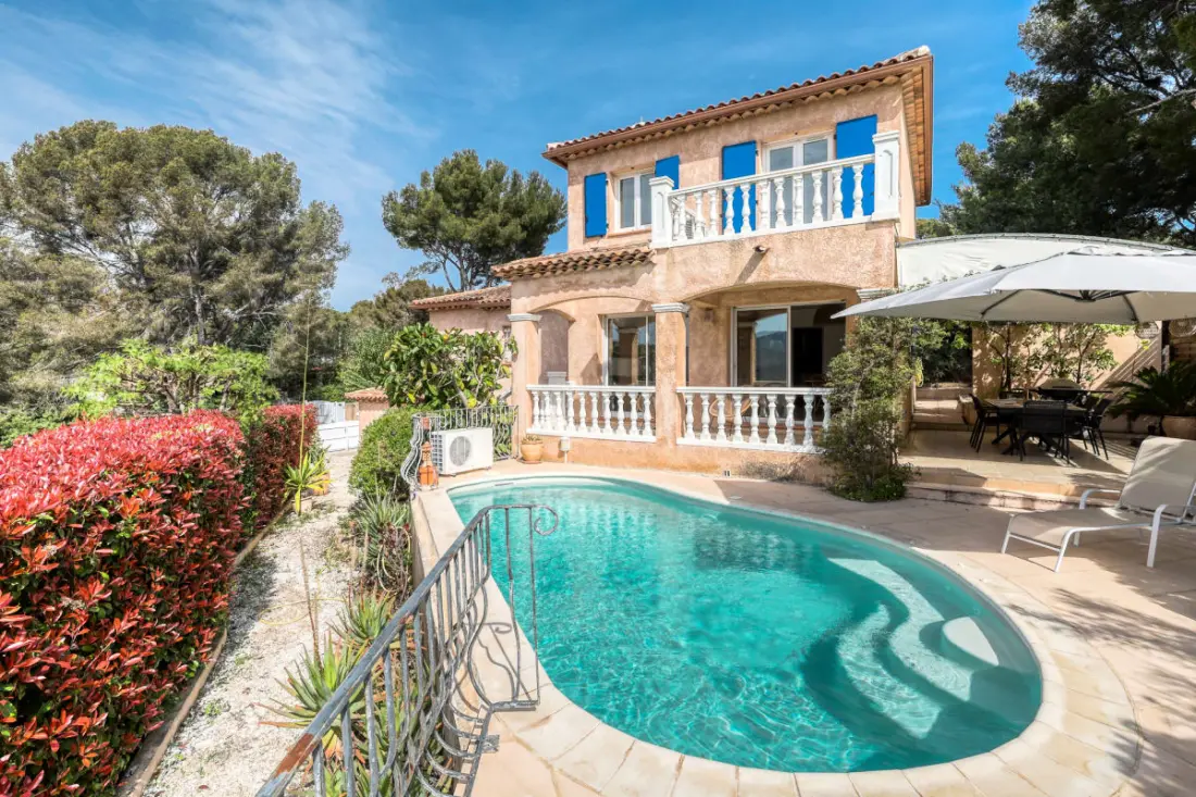 Résidence Vacances En Famille: Maison Avec Piscine &amp; Vue Mer