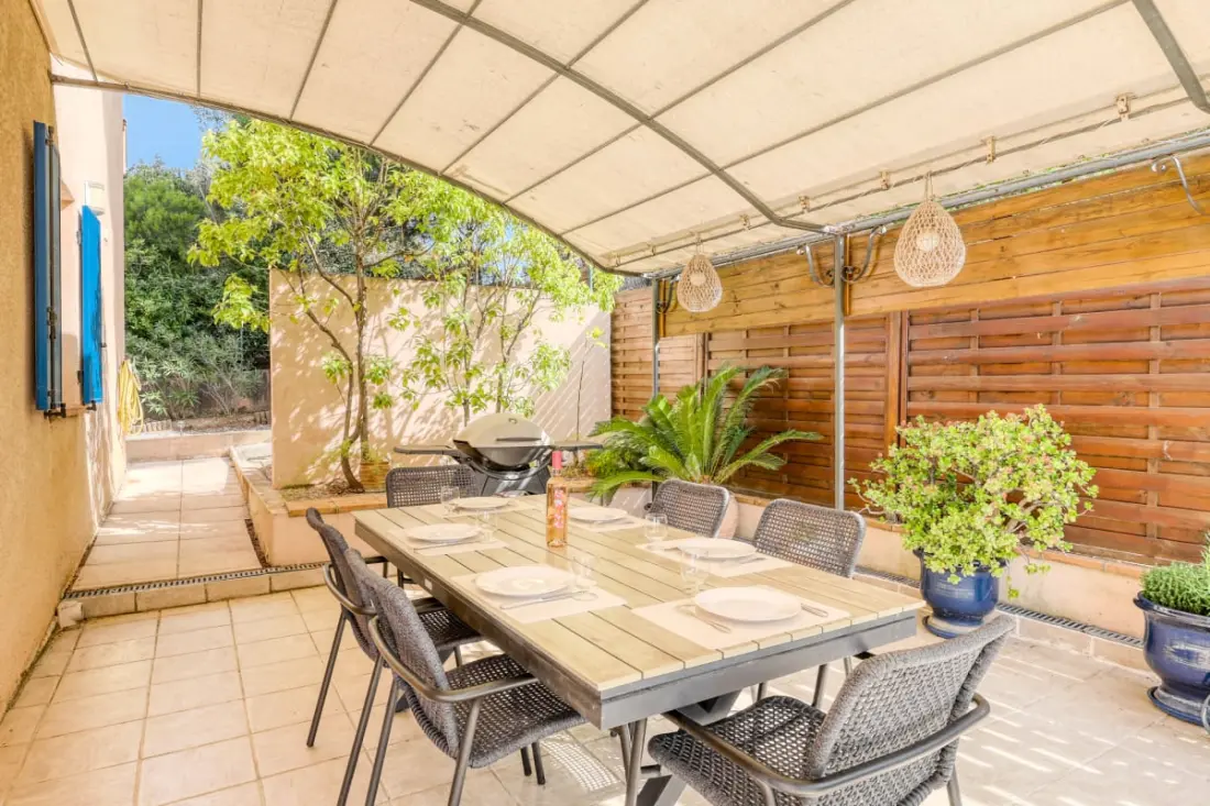 Résidence Vacances En Famille: Maison Avec Piscine &amp; Vue Mer