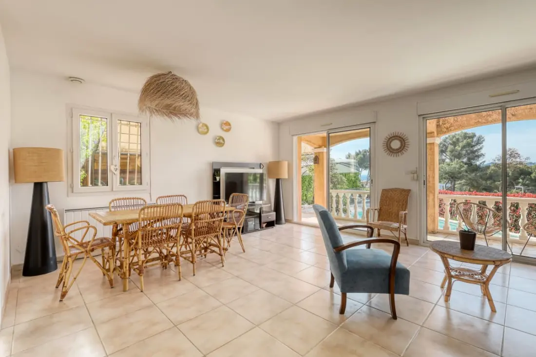 Résidence Vacances En Famille: Maison Avec Piscine &amp; Vue Mer