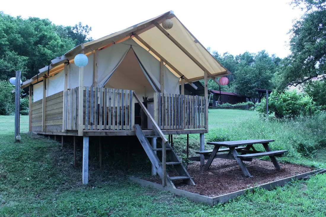 Camping Sretanwolf (Vodatent)