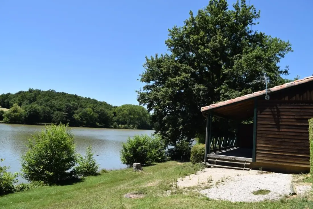 Village Vacances Camping Du Lac 2 étoiles★★