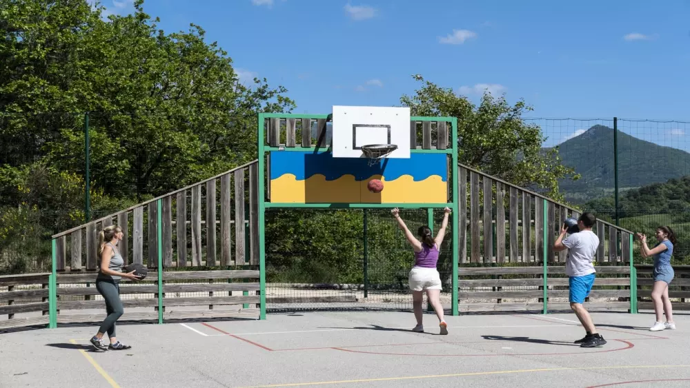 Camping Yelloh Village Les Bois du Châtelas 4 étoiles★★★★