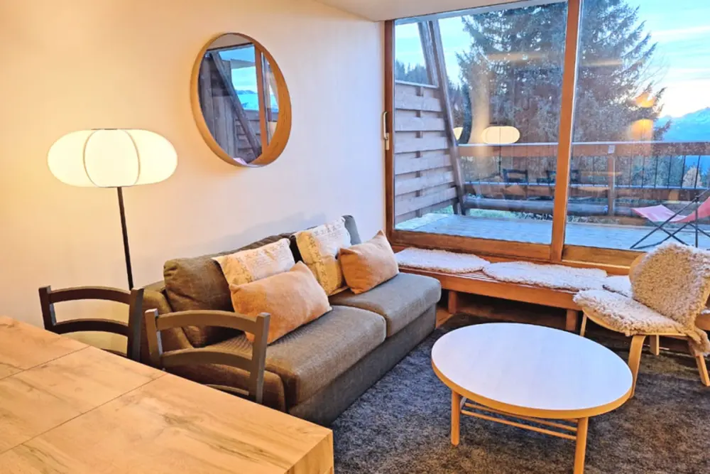 Arc 1600 : Bel Appartement Avec Balcon Et Piscine