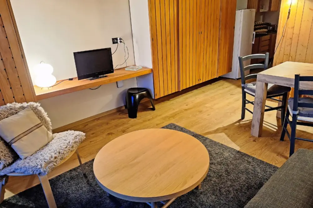 Arc 1600 : Bel Appartement Avec Balcon Et Piscine