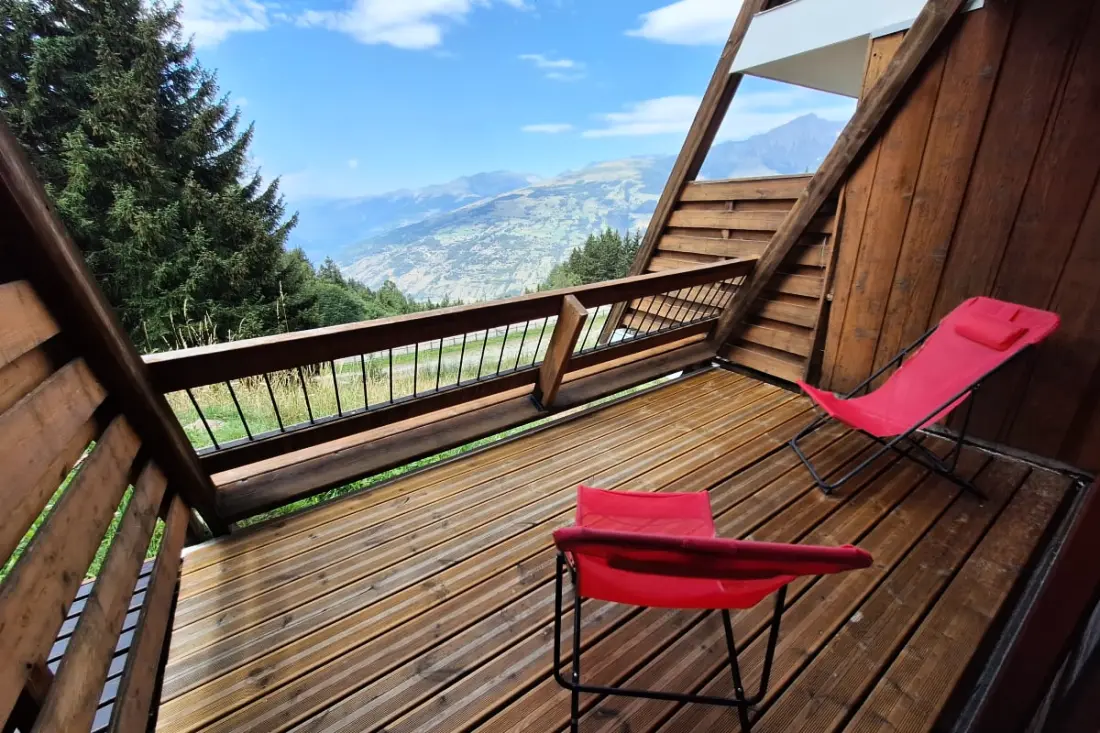 Arc 1600 : Bel Appartement Avec Balcon Et Piscine