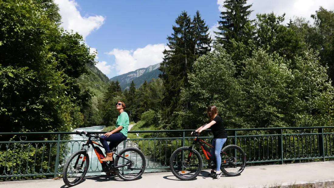 Camping Huttopia Bozel en Vanoise
