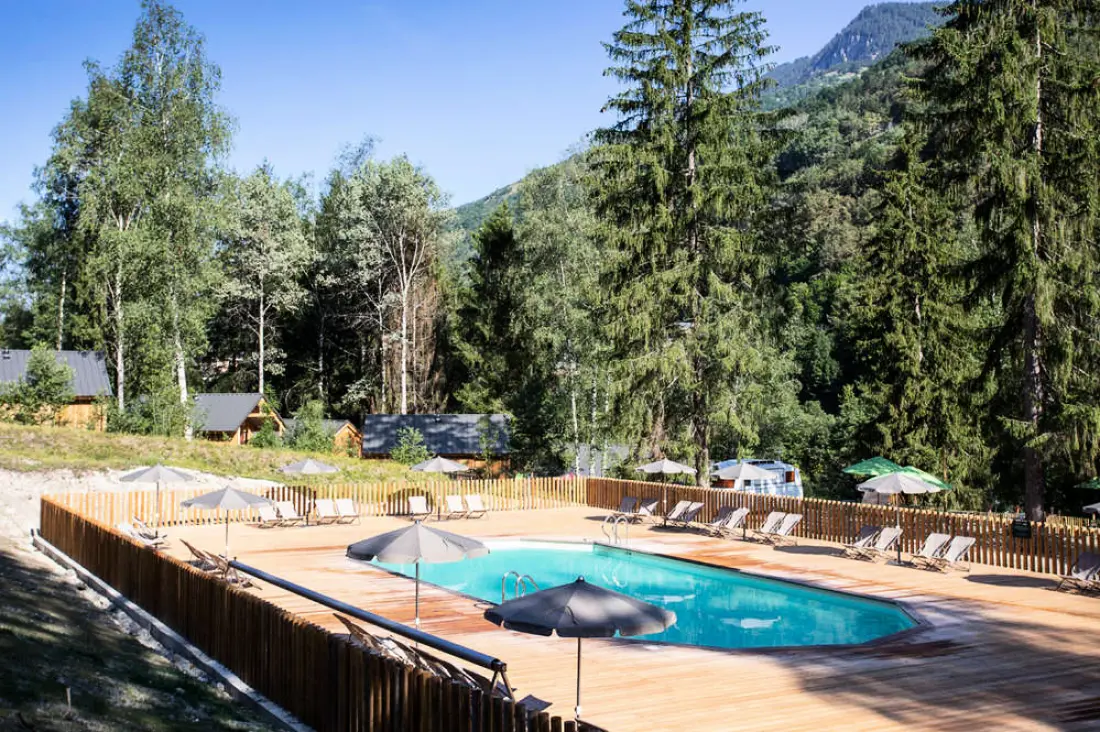 Camping Huttopia Bozel en Vanoise