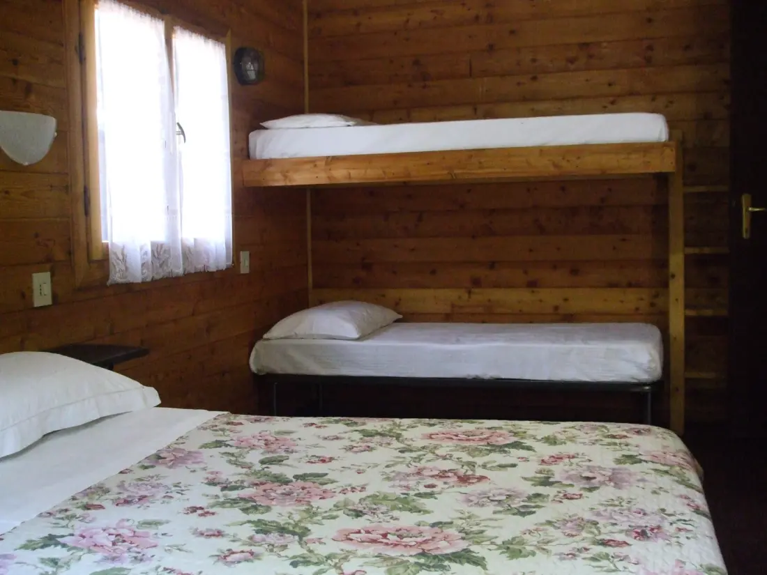 Azzurro Camping Village - Lake Bracciano 4 étoiles★★★★