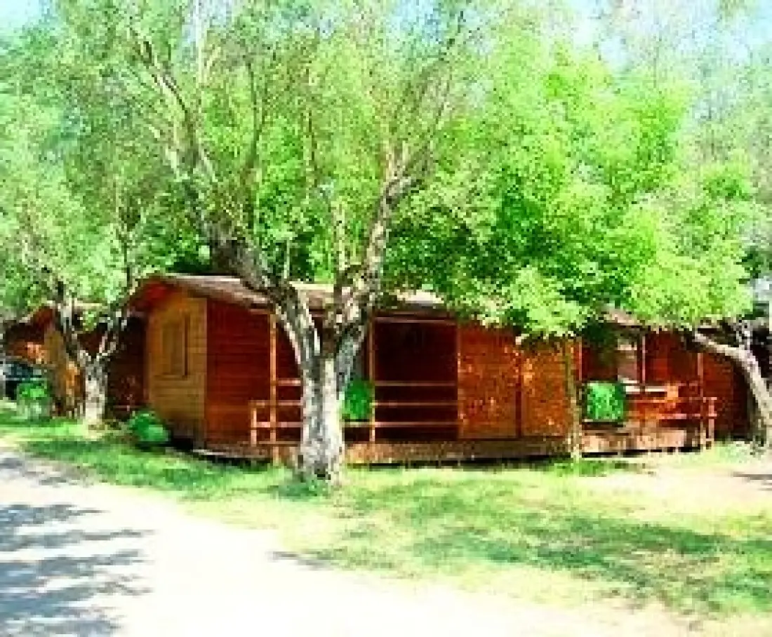 Azzurro Camping Village - Lake Bracciano 4 étoiles★★★★