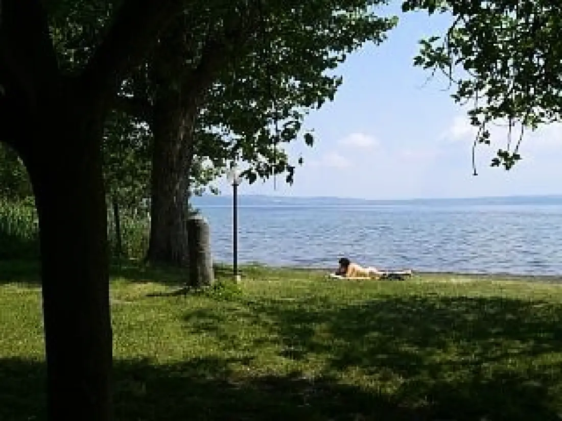 Azzurro Camping Village - Lake Bracciano 4 étoiles★★★★