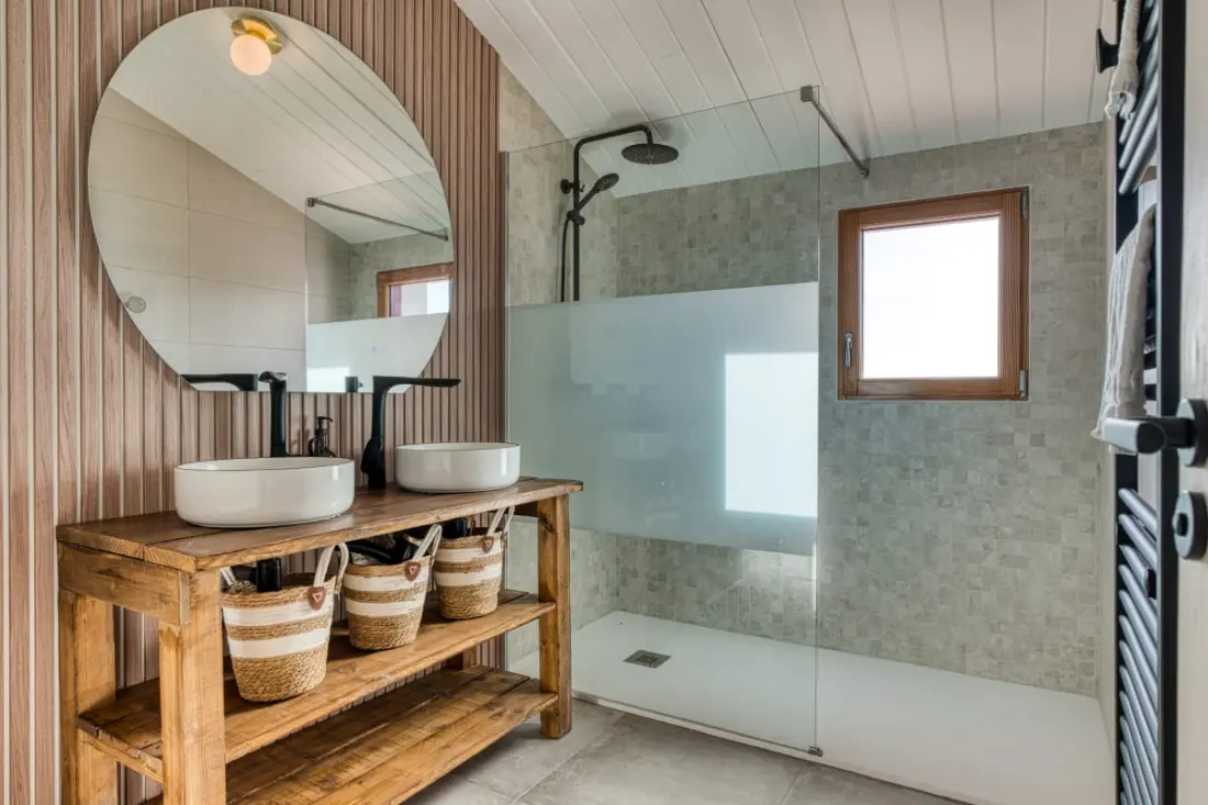 Villa Belvédère: Vue, Piscine, Jacuzzi, Sauna, Pétanque, 15 Pers