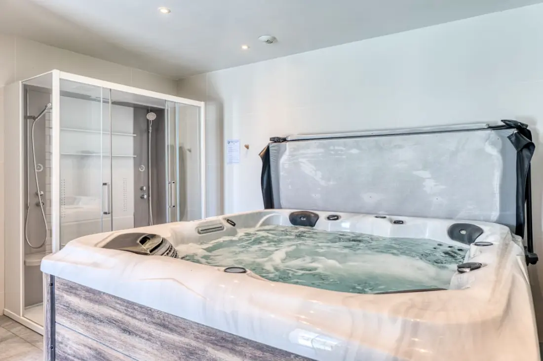 Villa Océans : Front De Mer, Piscine, Spa, 15 Pers à Brétignolles Sur Mer