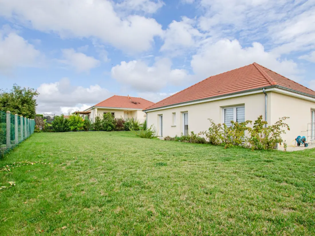 Maison de Vacances Bréviandes 4