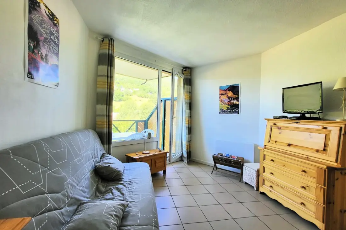 Confortable 30m² : Balcon Et Vue Montagne