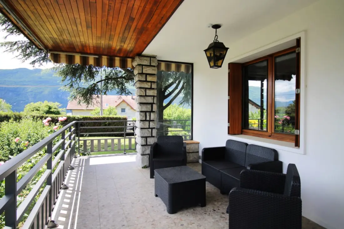 Maison De Charme Avec Superbes Vues