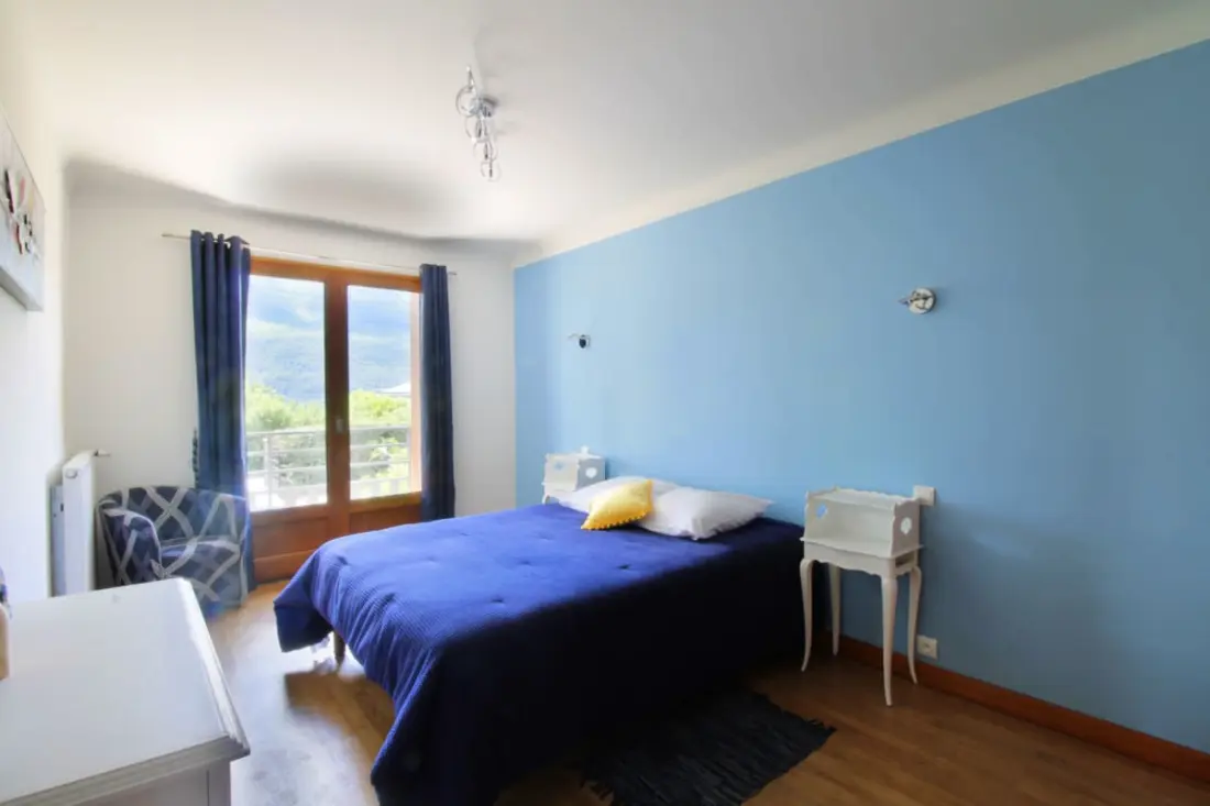 Maison De Charme Avec Superbes Vues