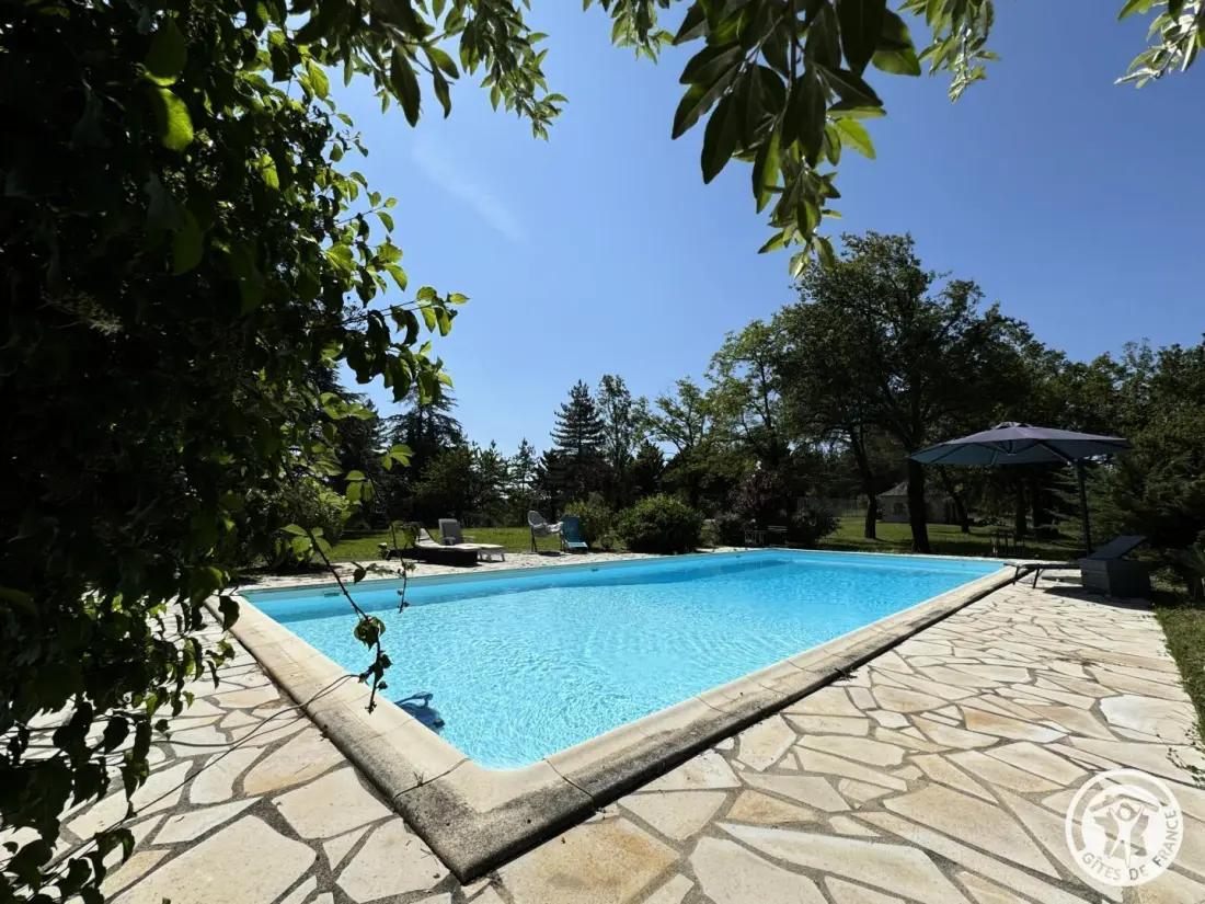 Gîte de France Pool house et tennis 3 épis