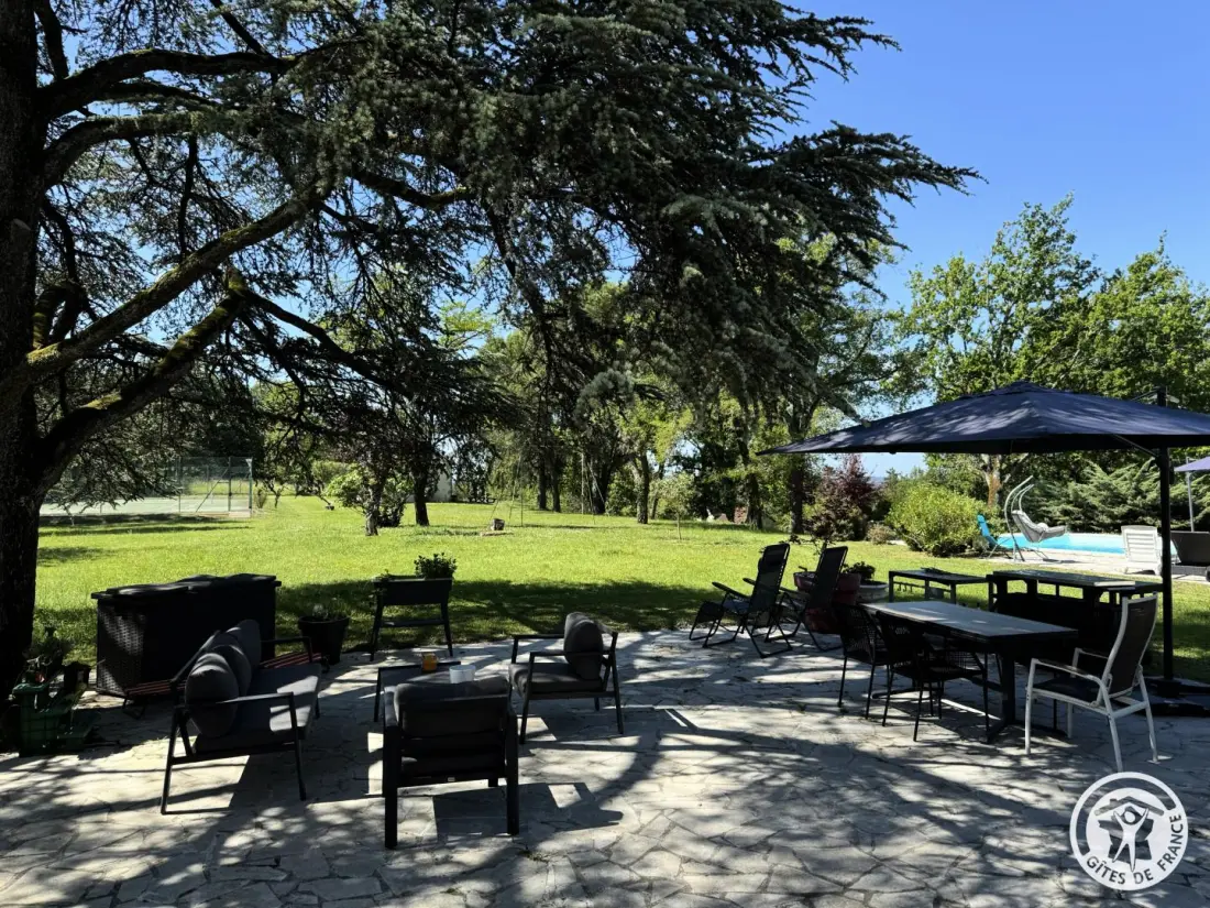 Gîte de France Pool house et tennis 3 épis