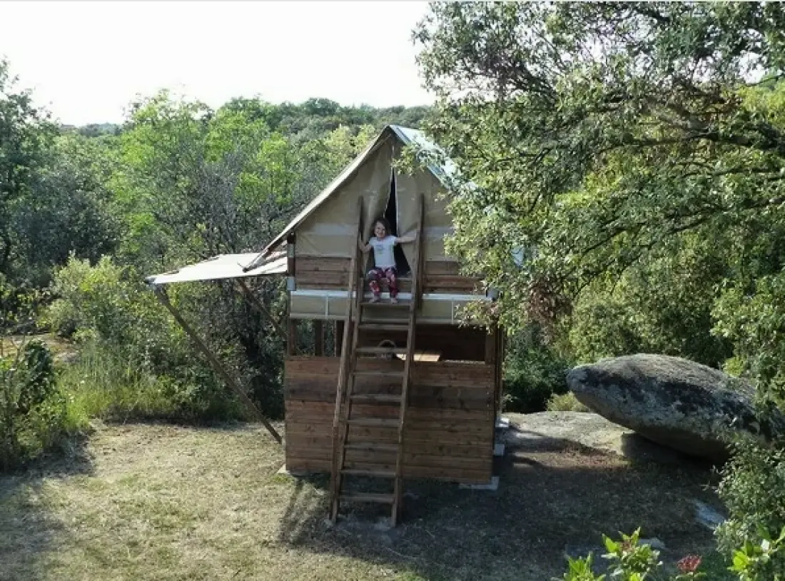 Flower Camping Le Martinet Rouge 3 étoiles★★★